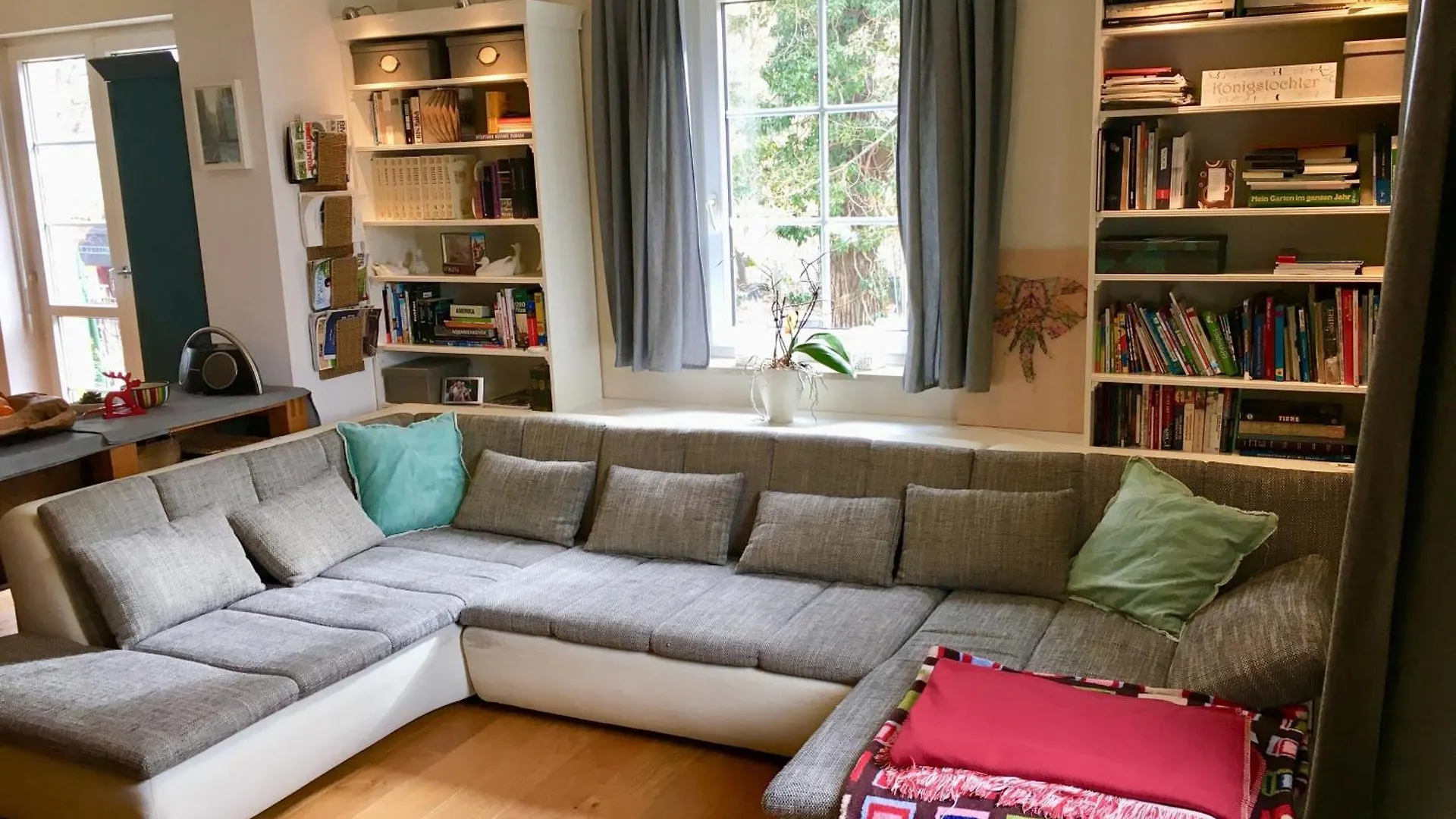 Top Wohnung In Stadtvilla Mit Terrasse Und Garten Nuremberg 0*,  Germany